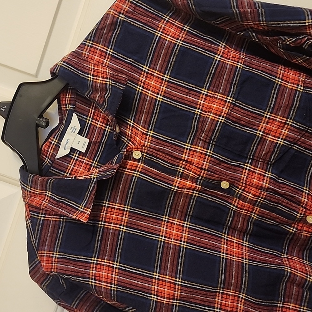 Old Navy Classic Plaid Button Down Shirt
